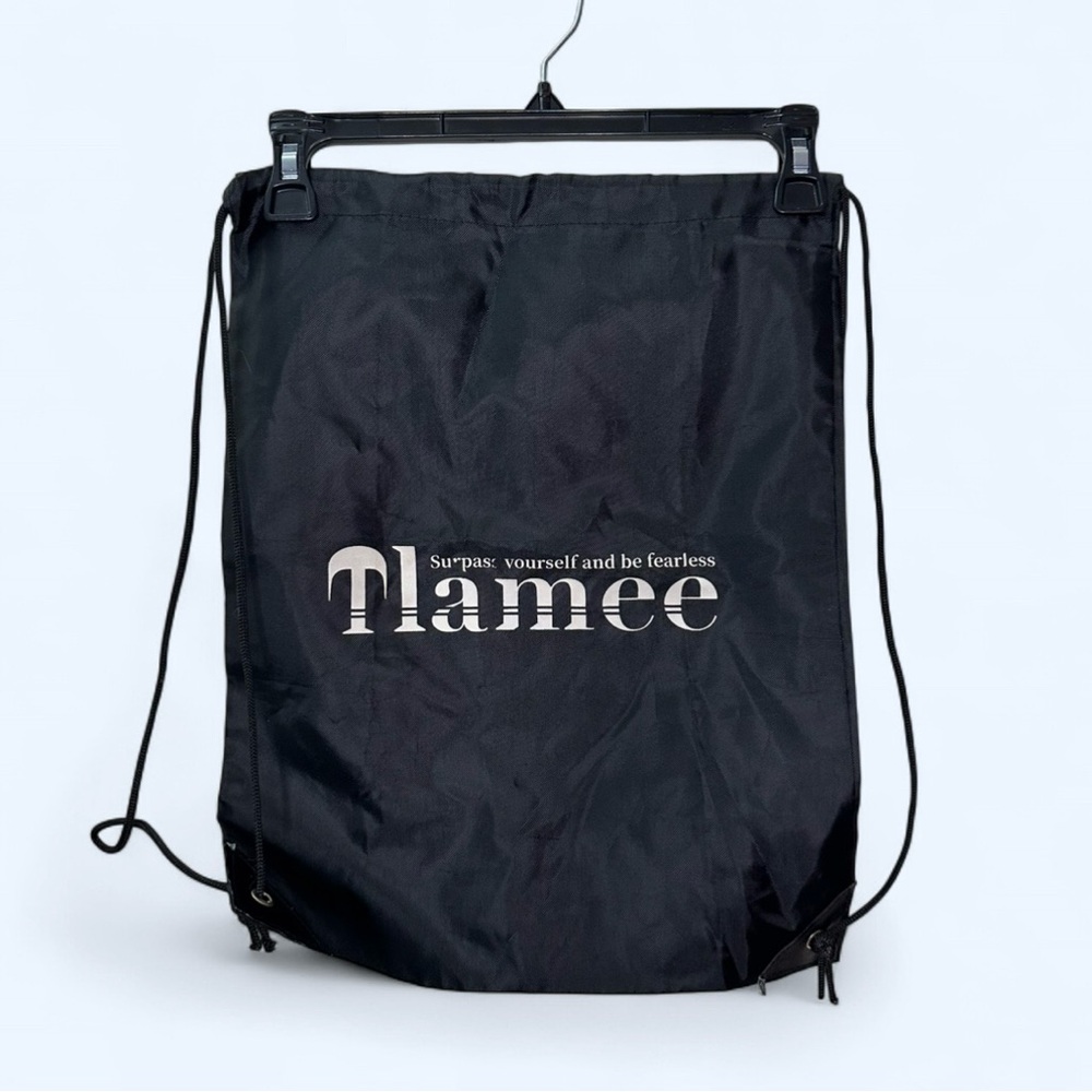 Tlamee Surpass Yourself And Be Fearless Drawstring Backpack in Black/White